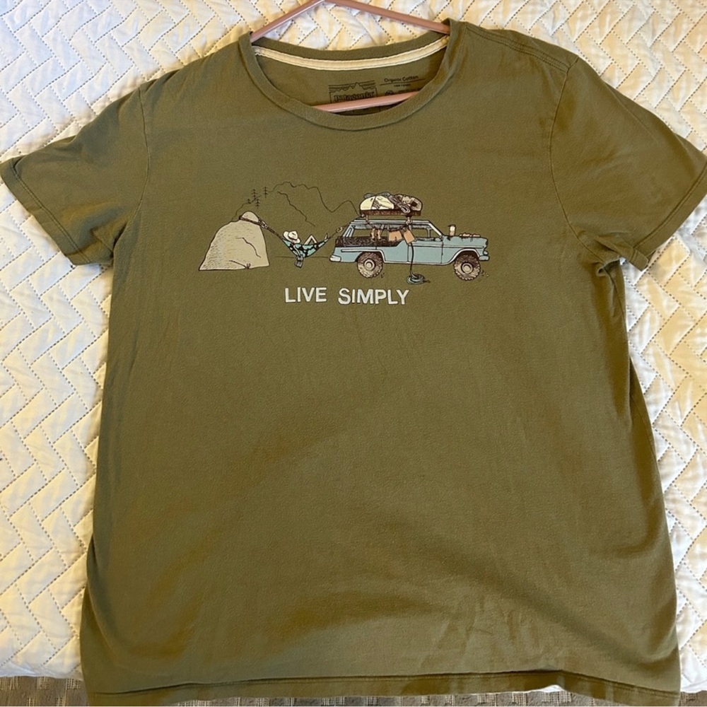 Patagonia size small shirt